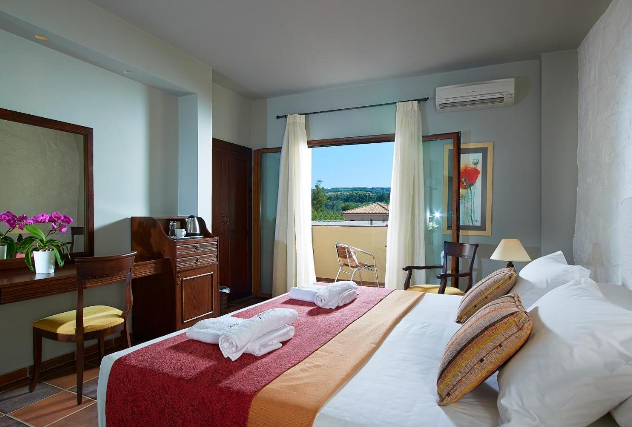 Mistral Hotel - For Solo Travelers Maleme  Exterior photo